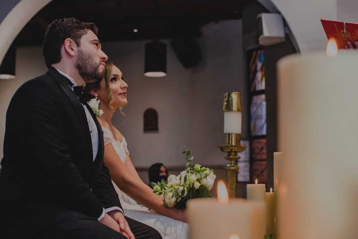 Misa de boda en la iglesia Santa Elena de la Cruz