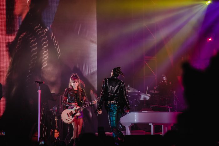 Hana y Ashley durante concierto en Expo Forum