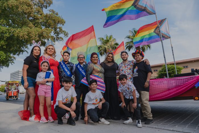 Colectivo pride antes de iniciar la marcha del orgullo en Hermosillo 2023
